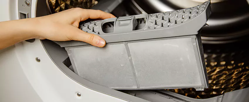 Signs Of A Clogged Dryer Lint Trap in Elk Grove, California